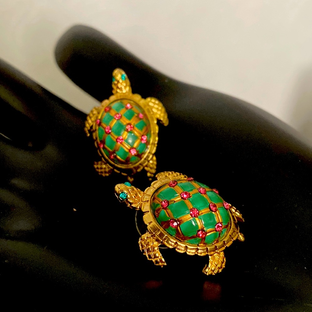 Betsey Johnson Turtle Stud Earrings